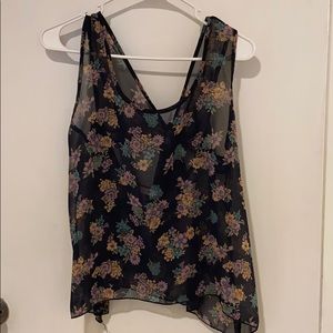 Summer tank with tie back